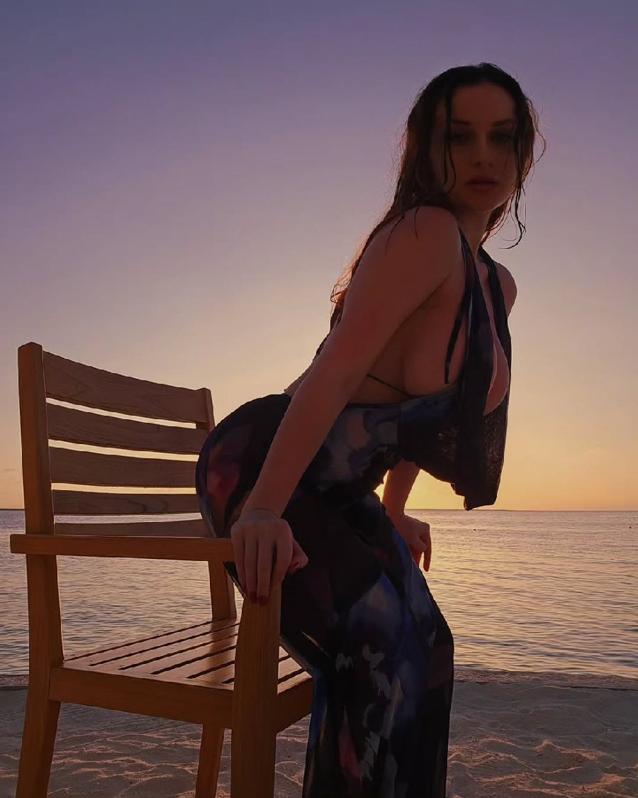 Sexy girl Miranda Faith nude in Perm