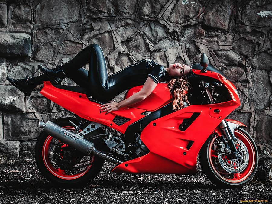 Beautiful girl Beautiful girls and motorcycles in Perm