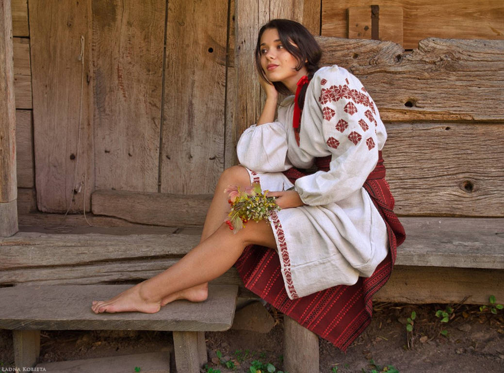 Women in Slavic costumes in Perm