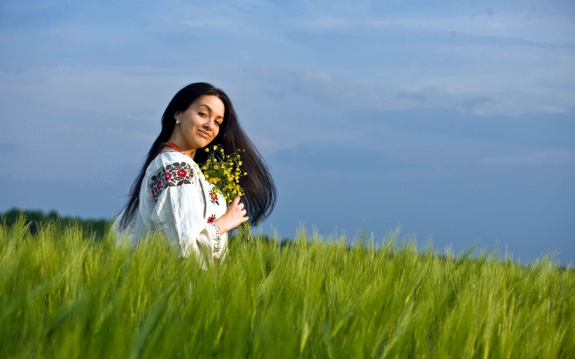Girls in Slavic costumes in Perm