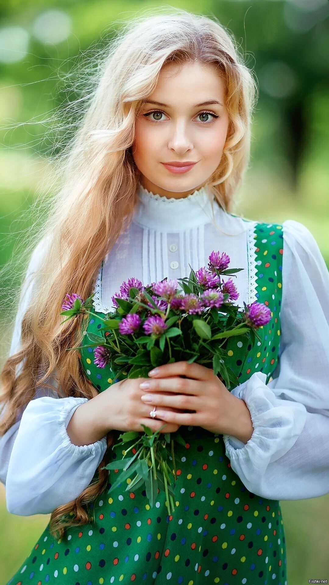 Girls in Slavic costumes in Perm