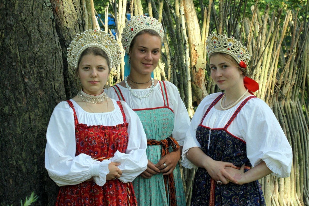 Sexy model Girls in Slavic costumes in Perm