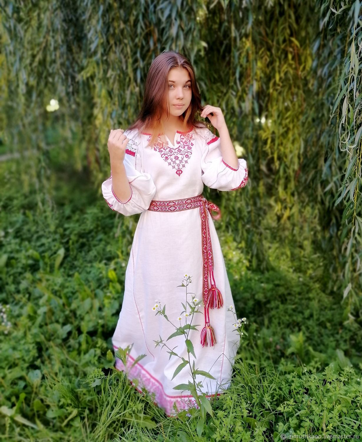 Girl Girls in Slavic costumes in Perm