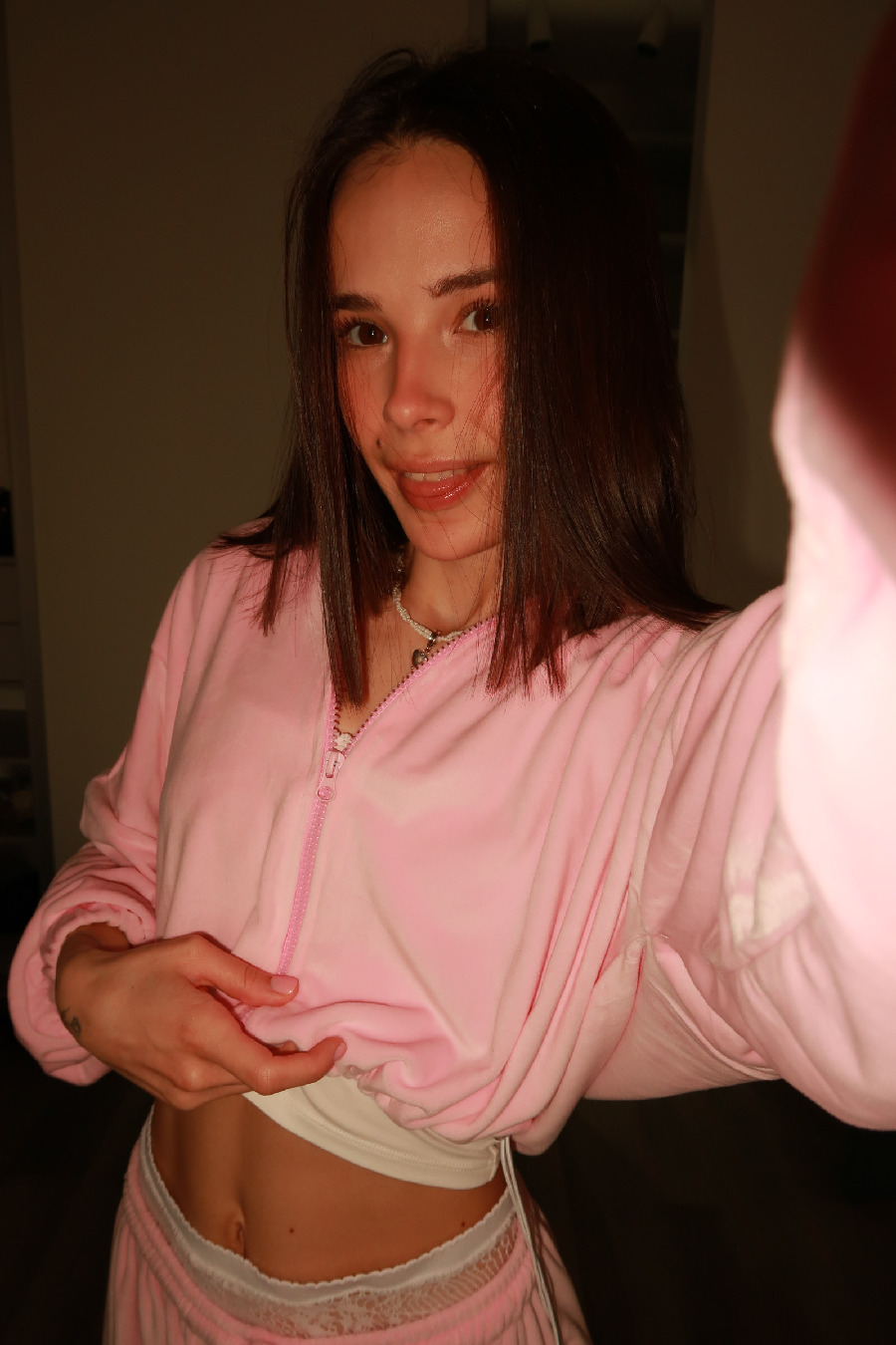 Tina brings the glow — live moments in Perm